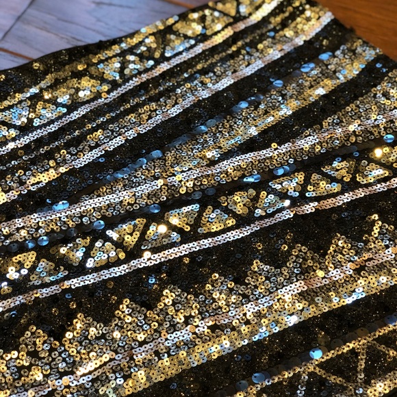 Sequin Party Mini Skirt Express Brand Size XS - Picture 2 of 4